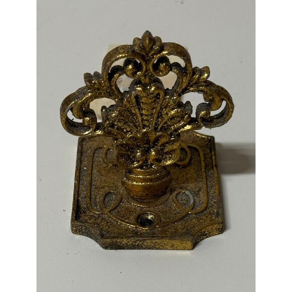 Victorian Style Keyhole Escutcheon - kk523 - Picture 5 of 5